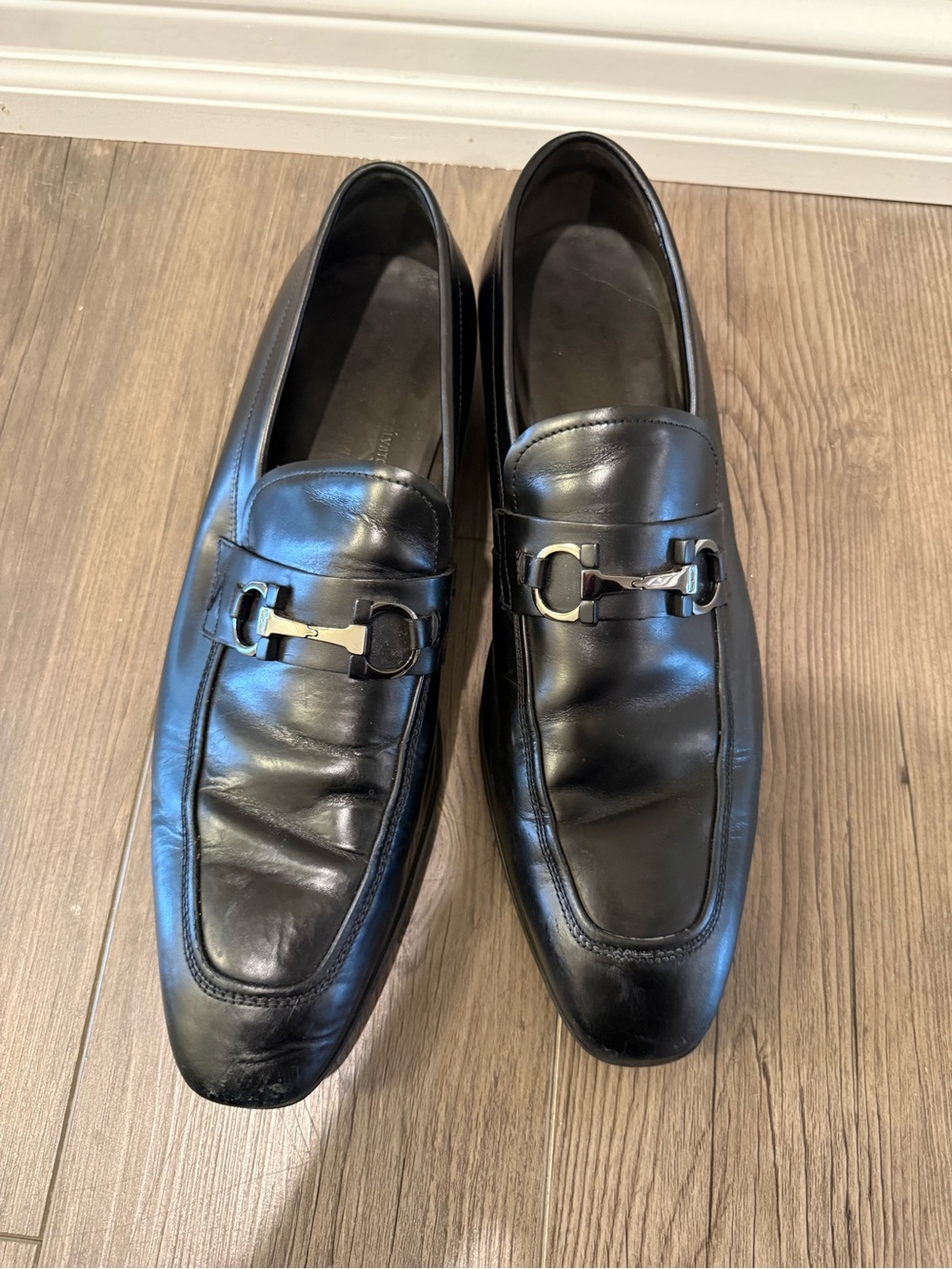 Salvatore Ferragamo Gancini Loafers Size 9 Patent Leather